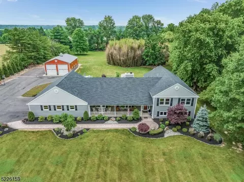 111 Locust Grove Rd, Franklin Twp, NJ 08867