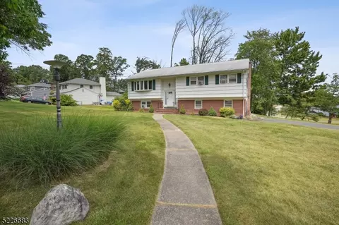 21 Frank Ter, Hanover, NJ 07981