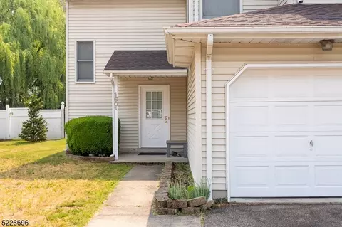 160 Glenwild Ave #A, Bloomingdale, NJ 07403