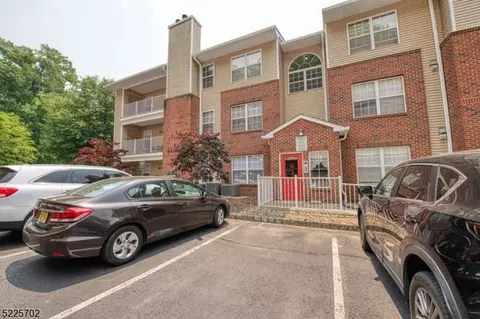 3102 Schindler Ln #102, Wayne, NJ 07470