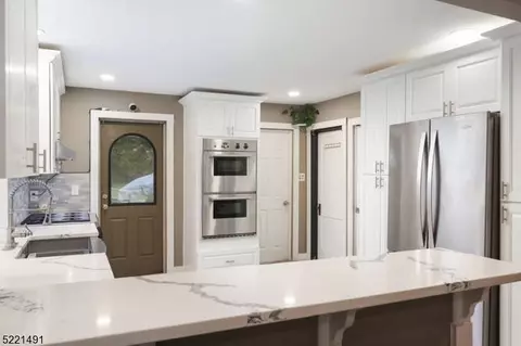 5 Oldwick Rd, Readington Twp, NJ 08889 photo 8