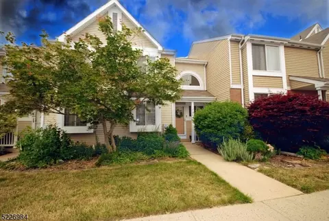 141 Hollow Oak Ct, Hillsborough, NJ 08844