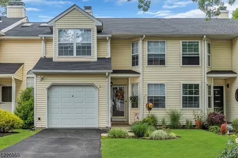 6 Blackfoot Trl, Somerville, NJ 08876