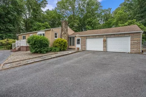 257 Ellis Rd, Milford, NJ 08848