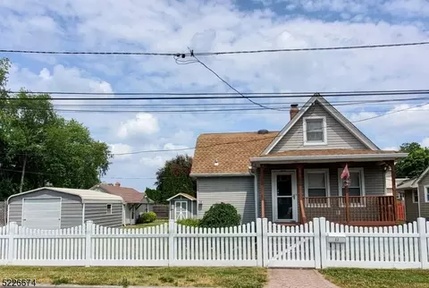 11 S 10th Ave, Manville, NJ 08835