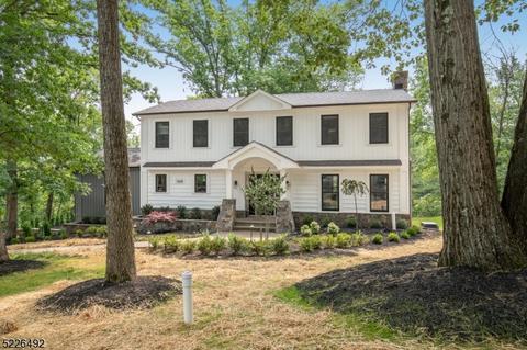 1286 Hickory Dr, Bridgewater, NJ 08807