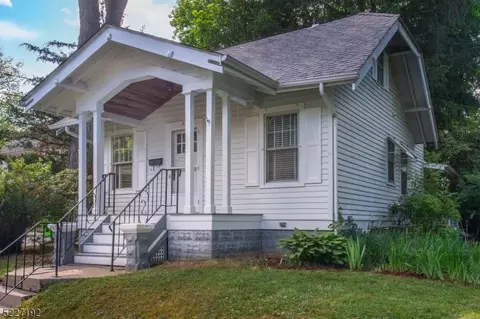 27 Fisher Ave, Washington, NJ 07882