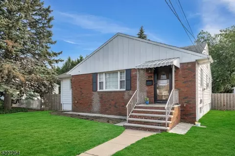 207 Maitland Ave, Paterson, NJ 07502