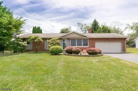 3 James Ave, Phillipsburg, NJ 08865