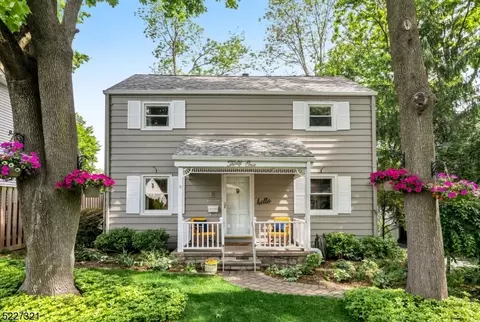 31 Sherman Ave, Hawthorne, NJ 07506