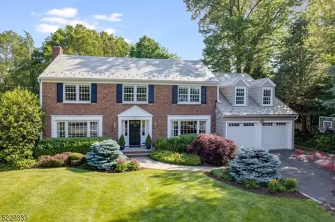 41 Templar Way, Summit, NJ 07901