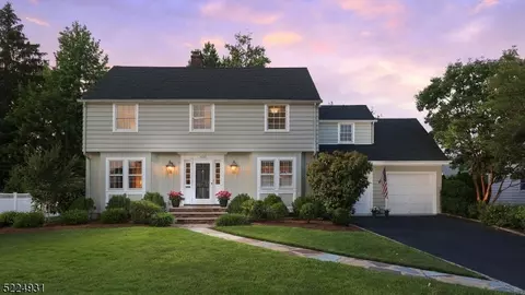 635 Norman Pl, Westfield, NJ 07090