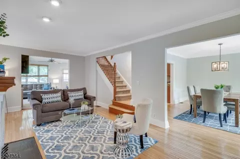 7 Milton Ave, Florham Park, NJ 07932
