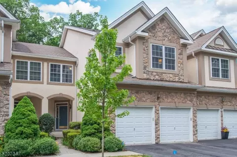 60 Glattly Dr, Denville, NJ 07834
