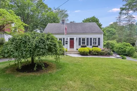 49 Baltusrol Rd, Summit, NJ 07901