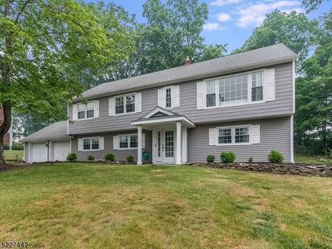 6 Cambridge Dr, Sparta, NJ 07871