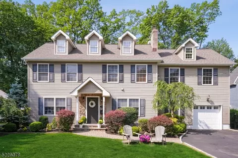 346 Acacia Rd, Scotch Plains, NJ 07076