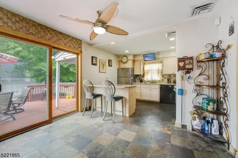 132 Wilson St, Hackensack, NJ 07601 photo 9