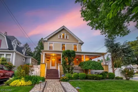 303 Walnut St, Roselle Park, NJ 07204