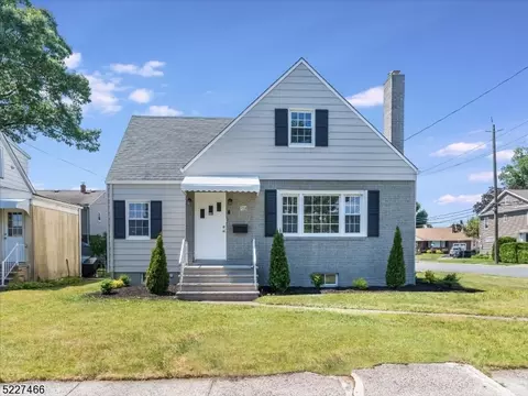 108 Wonham St, Clifton, NJ 07013