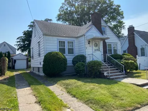 2094 Kay Ave, Union, NJ 07083