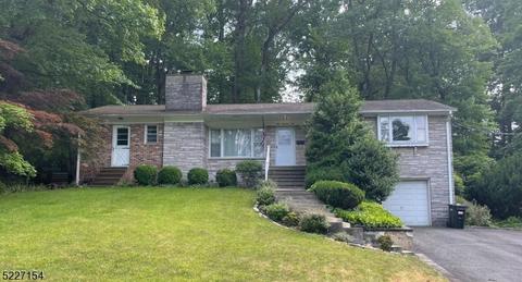 106 Timber Dr, Berkeley Heights, NJ 07922
