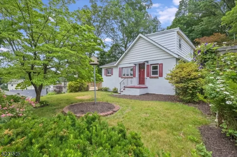 57 Terrace Ave, Butler, NJ 07405 1 photo Movoto