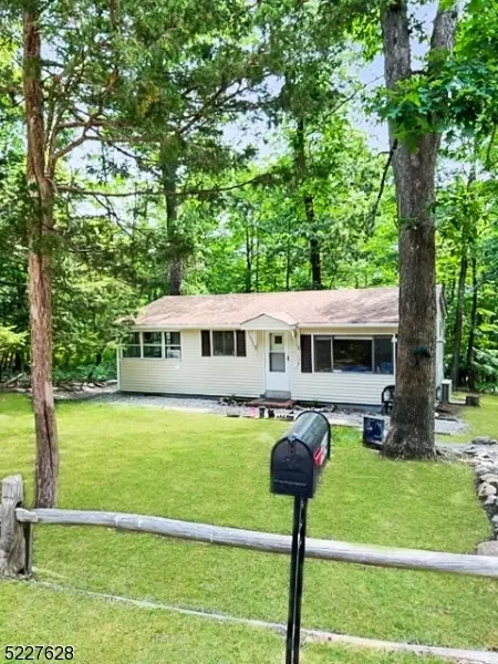 904 Marigold Way, Newton, NJ 07860