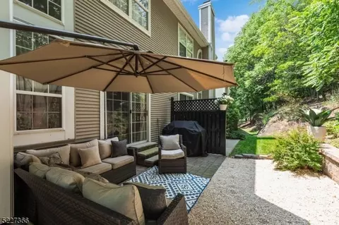74 Eider Ct, Wayne, NJ 07470 photo 33