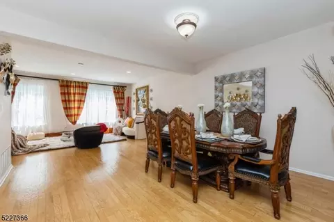 74 Eider Ct, Wayne, NJ 07470 photo 8