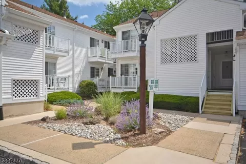 11 Alexandria Way, Basking Ridge, NJ 07920