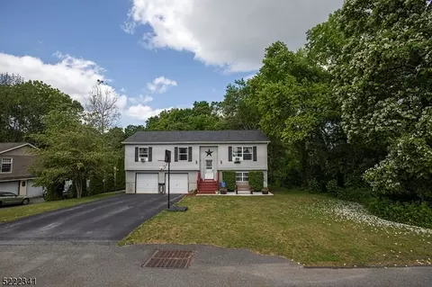 99 Riverview Way, Montague, NJ 07827
