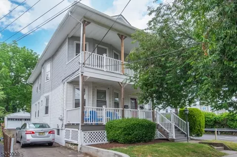 27 Lincoln Ave, Little Falls, NJ 07424