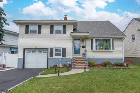 40 Landis Pl, Clifton, NJ 07013