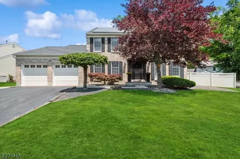 12 Musket Dr, South Brunswick, NJ 08824