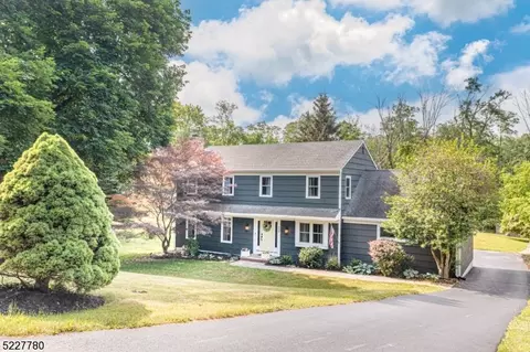 32 W Main St, Mendham Twp, NJ 07926