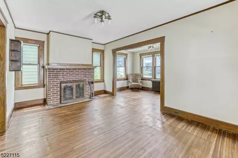 25 John St, Passaic, NJ 07055 photo 7