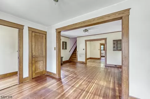 25 John St, Passaic, NJ 07055 photo 4