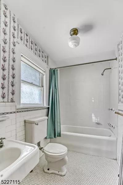 25 John St, Passaic, NJ 07055 photo 13