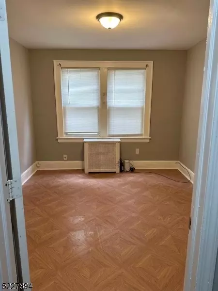 32 Girard Ave, East Orange, NJ 07017