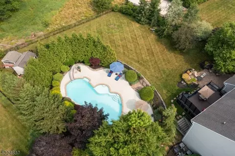 5 Castleton Ln, Flemington, NJ 08822 photo 3