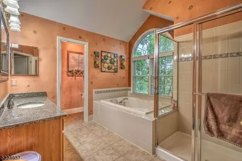 5 Castleton Ln, Flemington, NJ 08822 photo 34