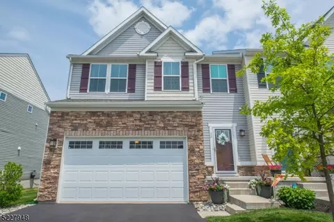 32 Cypress Ln, Sparta Twp, NJ 07871