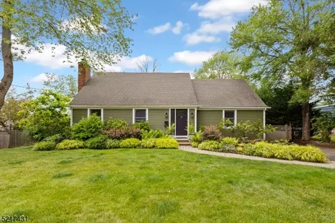 89 Dean Rd, Mendham Boro, NJ 07945