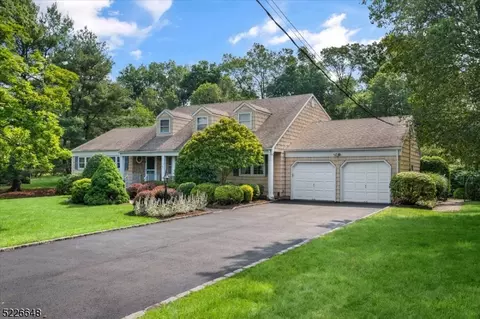 934 Ardsley Ln, Bridgewater, NJ 08807