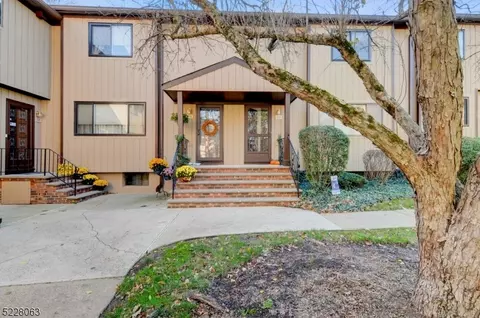38 Park St #25-D, Florham Park, NJ 07932