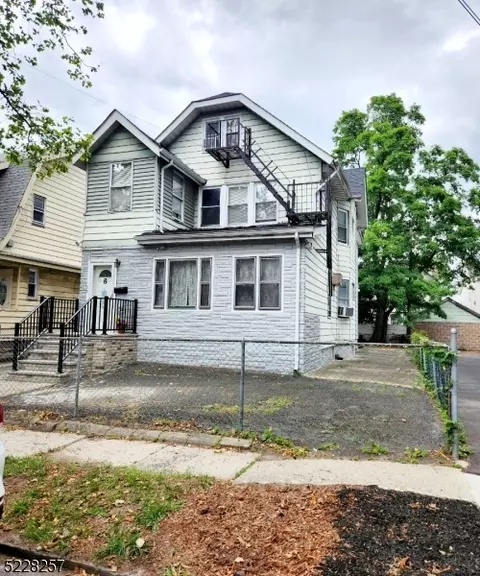 8 Olive St, Bloomfield, NJ 07003