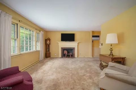 25 Sunset Ter, Wayne, NJ 07470 photo 5