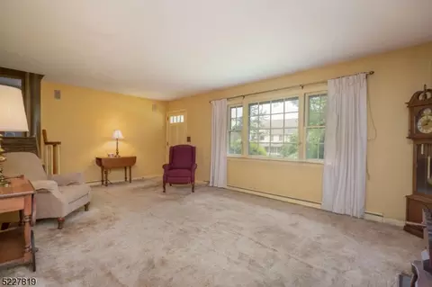25 Sunset Ter, Wayne, NJ 07470 photo 6