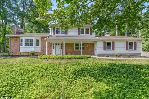 119 Mount Horeb Rd, Warren, NJ 07059